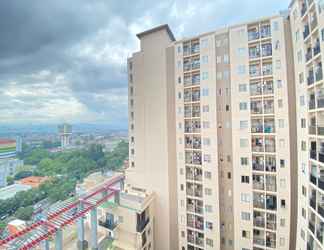 Bangunan 2 2BR Higher Floor at Sudirman Suites Bandung Apartment By Travelio