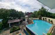 Hồ bơi 2 4K Garden Resort By Cocotel