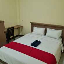 Bedroom 4 GM Residence