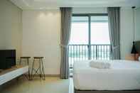 Ruang untuk Umum Minimalist and Comfy Studio at Embarcadero Bintaro Apartment By Travelio