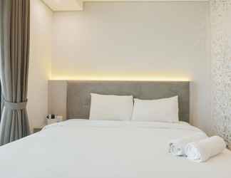 Bilik Tidur 2 Nice and Elegant Studio at Capitol Suites Apartment By Travelio