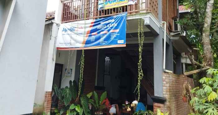 Lobi Borobudur Homestay Durian