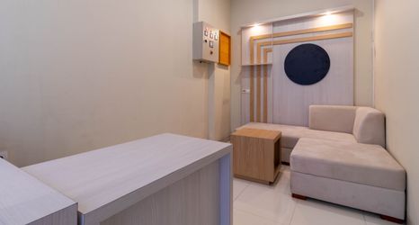 Lobi 2 Josh Guest House