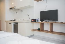 共用スペース Cozy and Nice Studio at Sky House BSD Apartment By Travelio