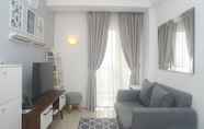 Ruang untuk Umum 3 Comfort and Modern 2BR Apartment at Signature Park Grande By Travelio