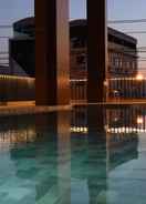 SWIMMING_POOL 