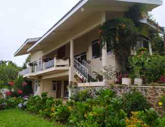 Luar Bangunan 2 Villa Fiedo with Mountain View 