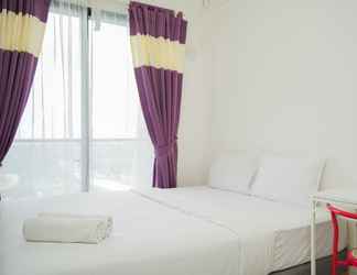 Kamar Tidur 2 Pleasurable Studio Apartment at Sky House BSD By Travelio