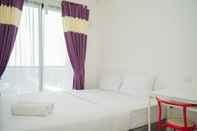 Kamar Tidur Pleasurable Studio Apartment at Sky House BSD By Travelio