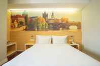 Bedroom Life Hotel Stasiun Kota Surabaya