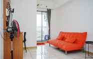 Ruang untuk Umum 3 Cozy and Restful 2BR Apartment at M-Town Residence By Travelio