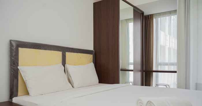 ห้องนอน Warm and Comfort Studio Room Apartment at M-Town Residence By Travelio