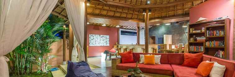 Lobby Villa Pilou by BVR Holiday Rentals