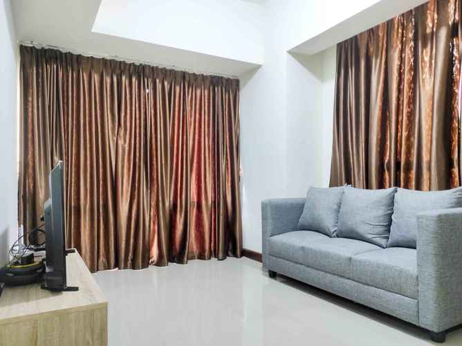 LOBBY Comfy and Big 3BR at Vida View Apartement By Travelio