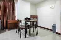 Ruang untuk Umum Comfy and Big 3BR at Vida View Apartement By Travelio