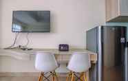 Ruang untuk Umum 2 Comfy and Fancy Studio at Menteng Park Apartment By Travelio