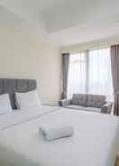 BEDROOM Comfy and Fancy Studio at Menteng Park Apartment By Travelio