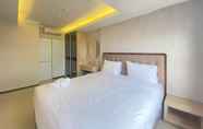 Kamar Tidur 2 Spacious and Modern Cozy 3BR at Gateway Pasteur By Travelio