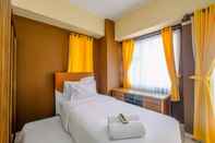 Kamar Tidur Simply and Comfort Studio Apartment at Margonda Residence 3 By Travelio