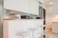 Ruang untuk Umum Cozy and Nice Stay Studio Apartment at Nine Residence By Travelio