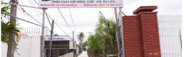 Bên ngoài 2 Nha Nghi & Homestay Pham Gia