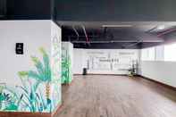 Lobby Homey and Nice Studio at Bintaro Embarcadero Apartment By Travelio