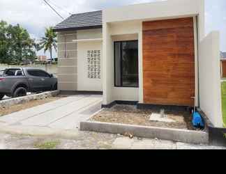 Exterior 2 Rumah Disewakan Gajah Mada Residence E12a Mataram