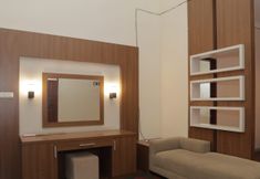 Kamar Tidur 5 Villa Safaroni M-31 By Kusuma Estate