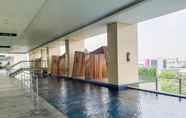 Kolam Renang 5 Nice and Fancy Studio Apartment at B Residence By Travelio