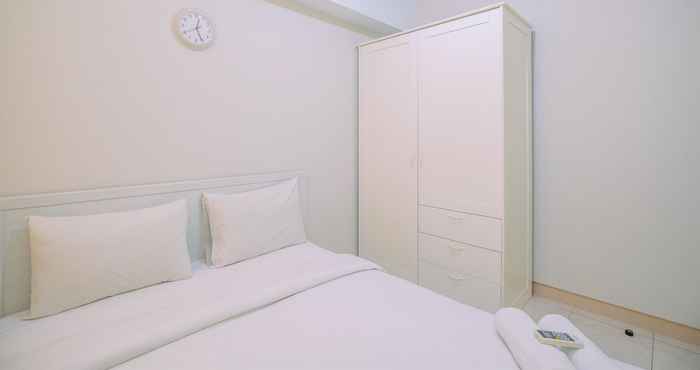 Kamar Tidur Comfort Living and Minimalist 2BR at Springlake Summarecon Bekasi Apartment By Travelio