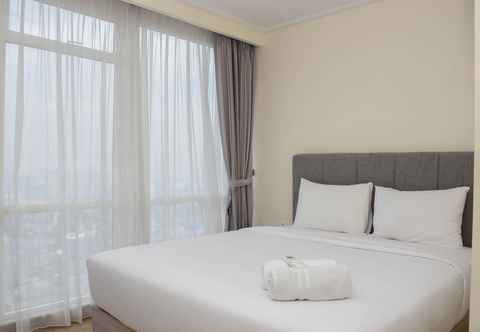 Kamar Tidur Cozy and Exclusive 2BR at Menteng Park Apartment By Travelio