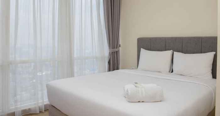 Bilik Tidur Cozy and Exclusive 2BR at Menteng Park Apartment By Travelio