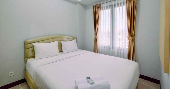 Bilik Tidur Comfort and Elegant 2BR at Royal Heights Apartment By Travelio