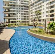 Swimming Pool 3 Deluxe & Cozy 1BR Apartment at Gateway Pasteur By Travelio