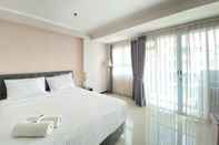 Kamar Tidur Deluxe & Cozy 1BR Apartment at Gateway Pasteur By Travelio