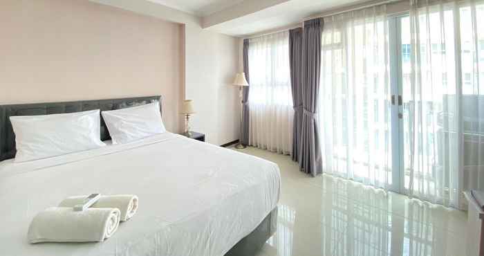 Bedroom Deluxe & Cozy 1BR Apartment at Gateway Pasteur By Travelio