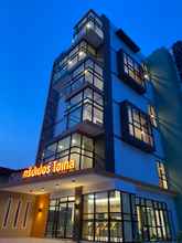 Bangunan 4 Tripper Hotel