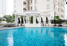 Swimming Pool 5 Cozy Design Fully Furnished 2BR The Bellezza Apartment By Travelio