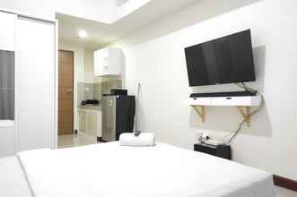 Bedroom 4 Simply and Homey Studio at Vida View Apartment By Travelio