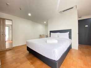 Kamar Tidur 4 Spacious Studio at Apartment Grand Asia Afrika Residence By Travelio