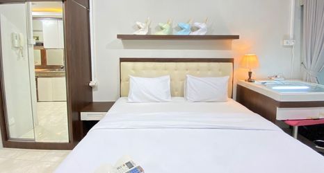 Bilik Tidur 2 Comfy Studio at Galeri Ciumbuleuit 1 Apartment By Travelio