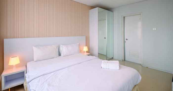 Kamar Tidur Elegant 3BR plus 1 Room Apartment with Private Lift and 80 mbps internet at The Lavande Residence By Travelio