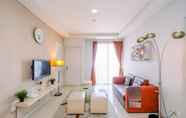 Ruang untuk Umum 3 Elegant 3BR plus 1 Room Apartment with Private Lift and 80 mbps internet at The Lavande Residence By Travelio