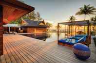 Kolam Renang ANA Beach House