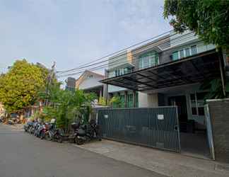 Bangunan 2 Hotel Melawai 3