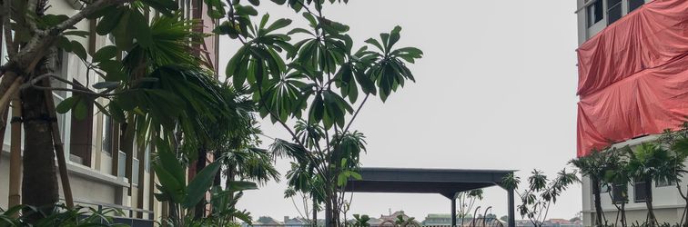 Sảnh chờ Elegant Wide View Studio at LRT City Jatibening Apartment By Travelio