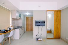 Khu vực công cộng Elegant Wide View Studio at LRT City Jatibening Apartment By Travelio