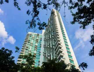 Bangunan 2 Tidy and Comfy 1BR Apartment at Tree Park City BSD By Travelio