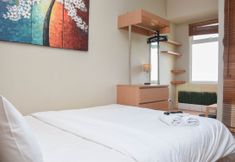 Common Space 2 Cozy and Simply Living Studio at Springlake Summarecon Bekasi Apartment By Travelio