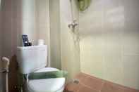 In-room Bathroom Affordable Studio Room Apartment at Taman Melati Jatinangor By Travelio